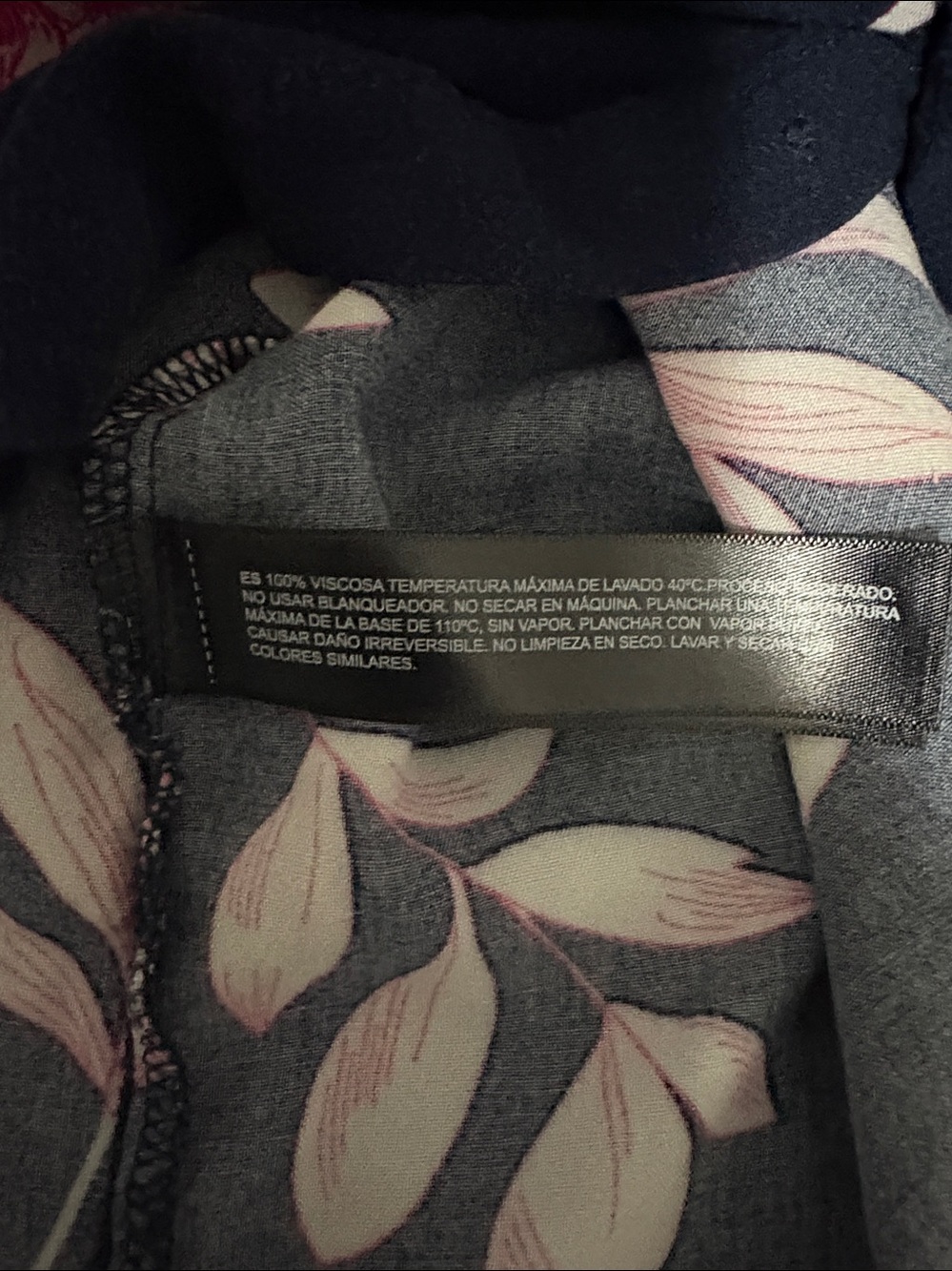 Denim & Flower Ricky Singh XL short sleeves shirt
Made in India
100% viscose - Picture 9 of 12